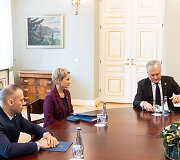 Linas Pernavas, Nida Grunskienė, Gitanas Nausėda