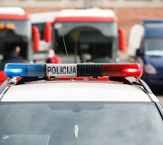 Pareigūnai stotyse tikrino keliautojų dokumentus
