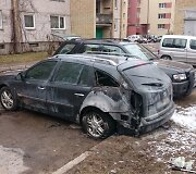 Degęs automobilis