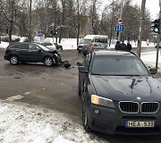 Vilniuje susidūrė &bdquo;Honda&ldquo; ir BMW
