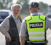 Rytinis kelių policijos reidas