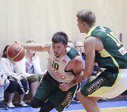 Lietuvos dvide&scaron;imtmečių krep&scaron;inio rinktinė žaidžia su Lietuvos studentų rinktine