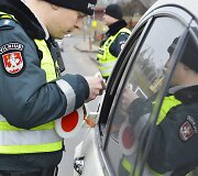 Rytinis kelių policijos reidas