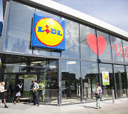 &bdquo;Lidl&ldquo; nusimetė paslapties skraistę &ndash; pakvietė pasivaik&scaron;čioti po būsimąją parduotuvę