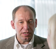 Robas Whitesellas, &bdquo;Bentley Systems&ldquo;  Vyresnysis viceprezidentas  (JAV)