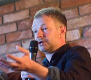  "VICE" žurnalistas Max Daly 
