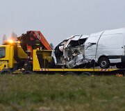 Prancūzijoje mikroautobusui susidūrus su sunkvežimiu žuvo 12 žmonių