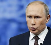 Rusijos prezidentas Vladimiras Putinas penktadienį ekonomikos forume Sankt Peterburge