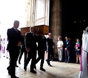 Prancūzijoje atsisveikinama su džihadistų nužudytu kunigu