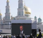 Putinas dalyvavo didžiulės mečetės atidaryme Maskvoje