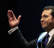 Gvatemalos prezidentu prisaikdintas Jimmy Moralesas