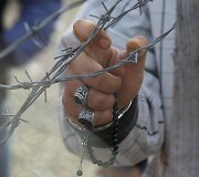 Prie sienos su Makedonija sulaikytas migrantas