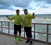 Tikslas pasiektas - i&scaron; Vilniaus į Palangą vyrai atvažiavo paspirtukais