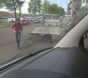 Utenos policija pra&scaron;o padėti atpažinti aferistus