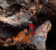 Kuneo urvuose pozuojantis fotografas Paolo Lombardi