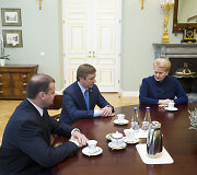 Saulius Skvernelis, Ramūnas Karbauskis ir Dalia Grybauskaitė