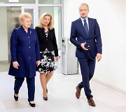 Prezidentė Dalia Grybauskaitė lankosi &bdquo;Transparency school&ldquo; stovykloje