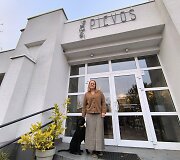 Bir&scaron;tone veikiantis restoranas &bdquo;Pievos&ldquo; ir vir&scaron; jo atidaryti nauji apartamentai