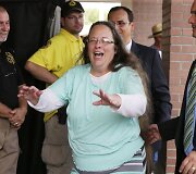 Kim Davis paleista i&scaron; are&scaron;tinės