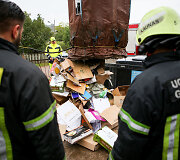 Lampėdžių gatvėje dėl melagingo i&scaron;kvietimo ugniagesiai turėjo kraustyti &scaron;iuk&scaron;lių konteinerius