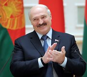 Bandydama gerinti santykius su Baltarusija, ant A.Luka&scaron;enkos kabliuko užkibo ir Lietuva, ir Europos Sąjunga.