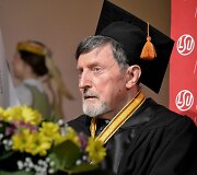 LSU Garbės daktaro regalijos įteiktos treneriui A.Kosauskui