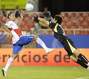 &bdquo;Sevilla&ldquo; (Ispanija) futbolininkai lygiosiomis 0:0 sužaidė su &bdquo;Seongnam Ilhwa&ldquo; (P.Korėja) ekipa.