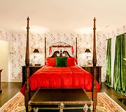 &bdquo;Vienas namuose&ldquo; namas