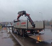 Panevėžyje nuskendo automobilis: vyksta gelbėjimo operacija