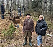Netoli Karpi&scaron;kių kaimo archeologai aptiko vokiečių kareivio palaikus ir jautrų radinį
