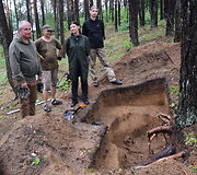 Merkinėje archeologai atkasė trijų partizanų palaikus