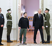 Volodymyras Zelenskis, Gitanas Nausėda