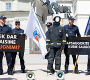 NPPSS, UGPS ir giminingų ugniagesių gelbėtojų profesinių sąjungų protestas