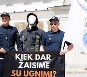 NPPSS, UGPS ir giminingų ugniagesių gelbėtojų profesinių sąjungų protestas
