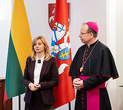 Rita Tama&scaron;unienė, Gintaras Gru&scaron;as