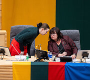 Dovilė &Scaron;akalienė, Orinta Leiputė