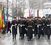 Valstybės vėliavos pakėlimo ceremonija Nepriklausomybės aik&scaron;tėje
