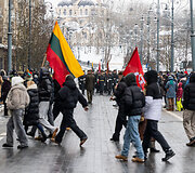 Valstybės vėliavos pakėlimo ceremonija Nepriklausomybės aik&scaron;tėje