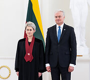 Nida Grunskienė, Gitanas Nausėda