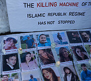 Iraniečių protesto akcija prie JAV ambasados prie&scaron; Irano rėžimą