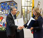 Gilles`is P&eacute;cout, Au&scaron;rinė Žilinskienė