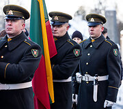 Vainikų padėjimo ceremonija 1863&ndash;1864 m. sukilimo vadams ir sukilėliams atminti Senųjų Rasų kapinių koplyčioje-kolumbariume