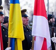 Vainikų padėjimo ceremonija 1863&ndash;1864 m. sukilimo vadams ir sukilėliams atminti Senųjų Rasų kapinių koplyčioje-kolumbariume