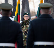 Vainikų padėjimo ceremonija 1863&ndash;1864 m. sukilimo vadams ir sukilėliams atminti Senųjų Rasų kapinių koplyčioje-kolumbariume