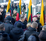 Vainikų padėjimo ceremonija 1863&ndash;1864 m. sukilimo vadams ir sukilėliams atminti Senųjų Rasų kapinių koplyčioje-kolumbariume