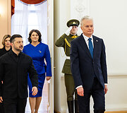 Volodymyras Zelenskis, Gitanas Nausėda