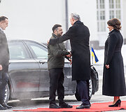 Oficiali Ukrainos pirmosios poros pasitikimo ceremonija Prezidentūroje