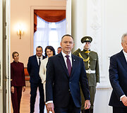 Karolis Nawrockis, Gitanas Nausėda