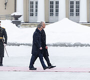 Danijos Karalius Frederikas X, Gitanas Nausėda