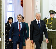 Danijos Karalius Frederikas X, Gitanas Nausėda